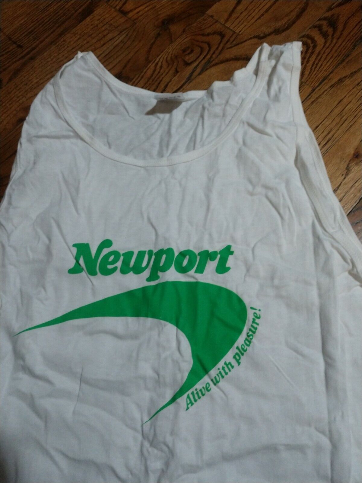 1992 Newport Cigarette Tank Top Alive with Pleasure NEW IN BOX Size X Large