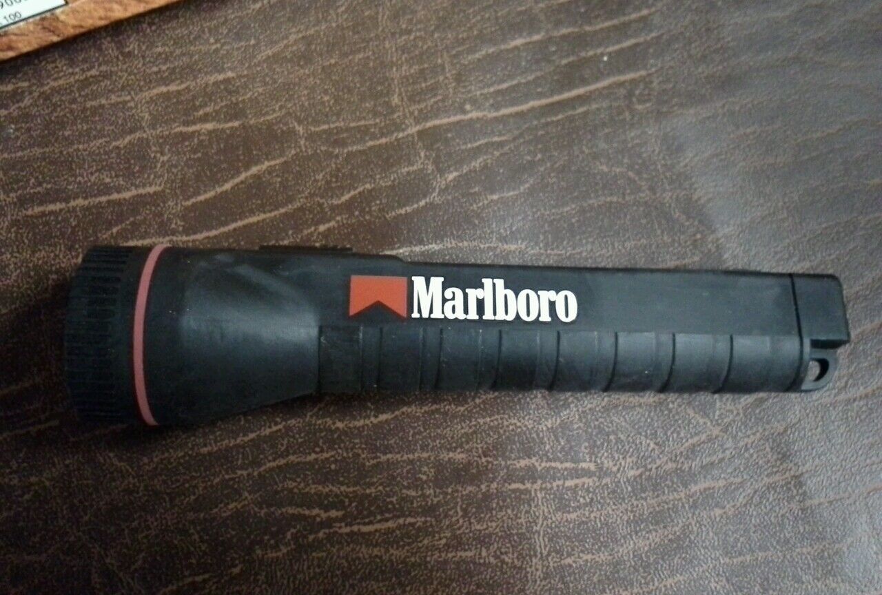 Marlboro Adventure Team Flashlight