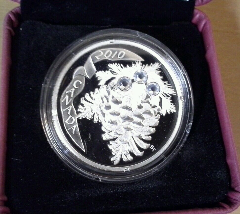 2010 Canada Holiday Pine Cones (Moonlight) Fine Silver Coin