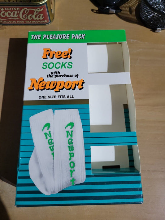 Newport Cigarettes White/green Socks New In box The Pleasure Pack