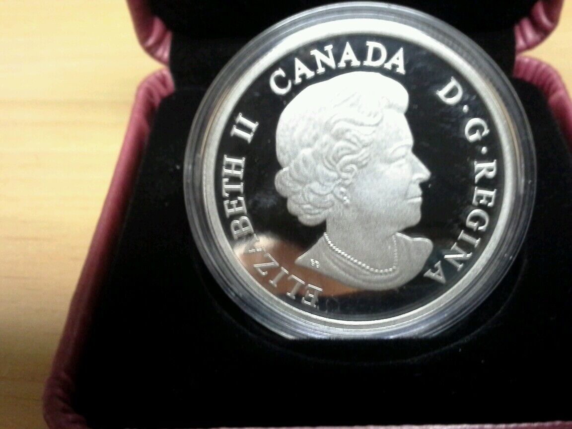 2014 Canada The Caribou painted and Engraved Silver Coin