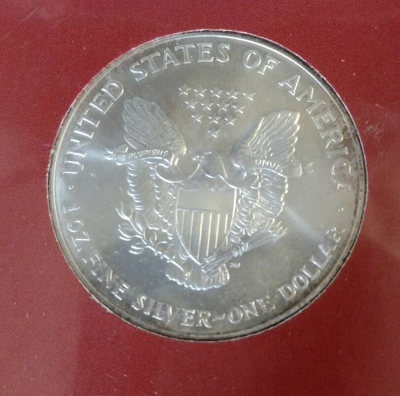 2001 Painted American Eagle Silver Dollar in Collectors Card