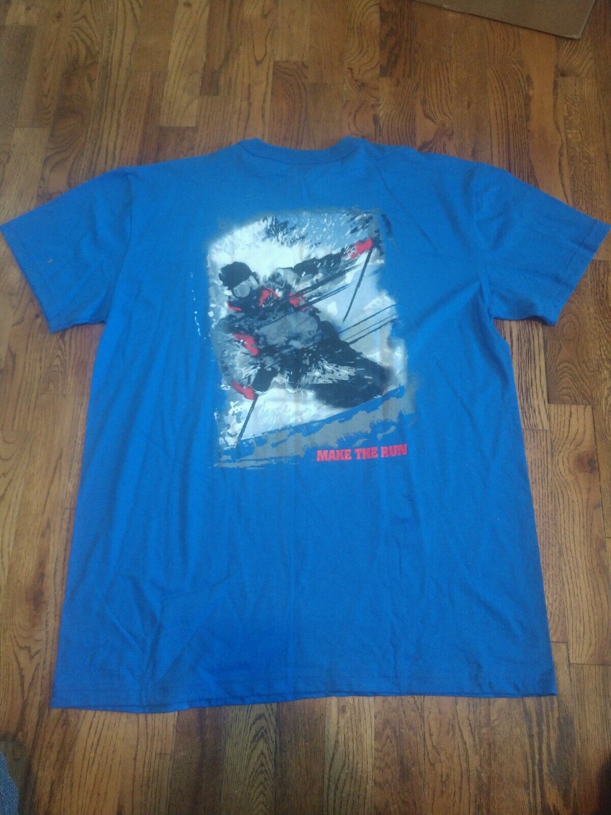 Marlboro Cigarettes Blue Skiing Make the Run Pocket T Shirt (new)