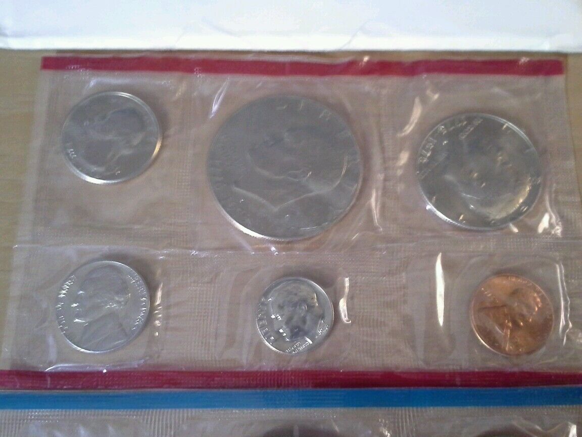 1976 United States US Mint Uncirculated Coin Set