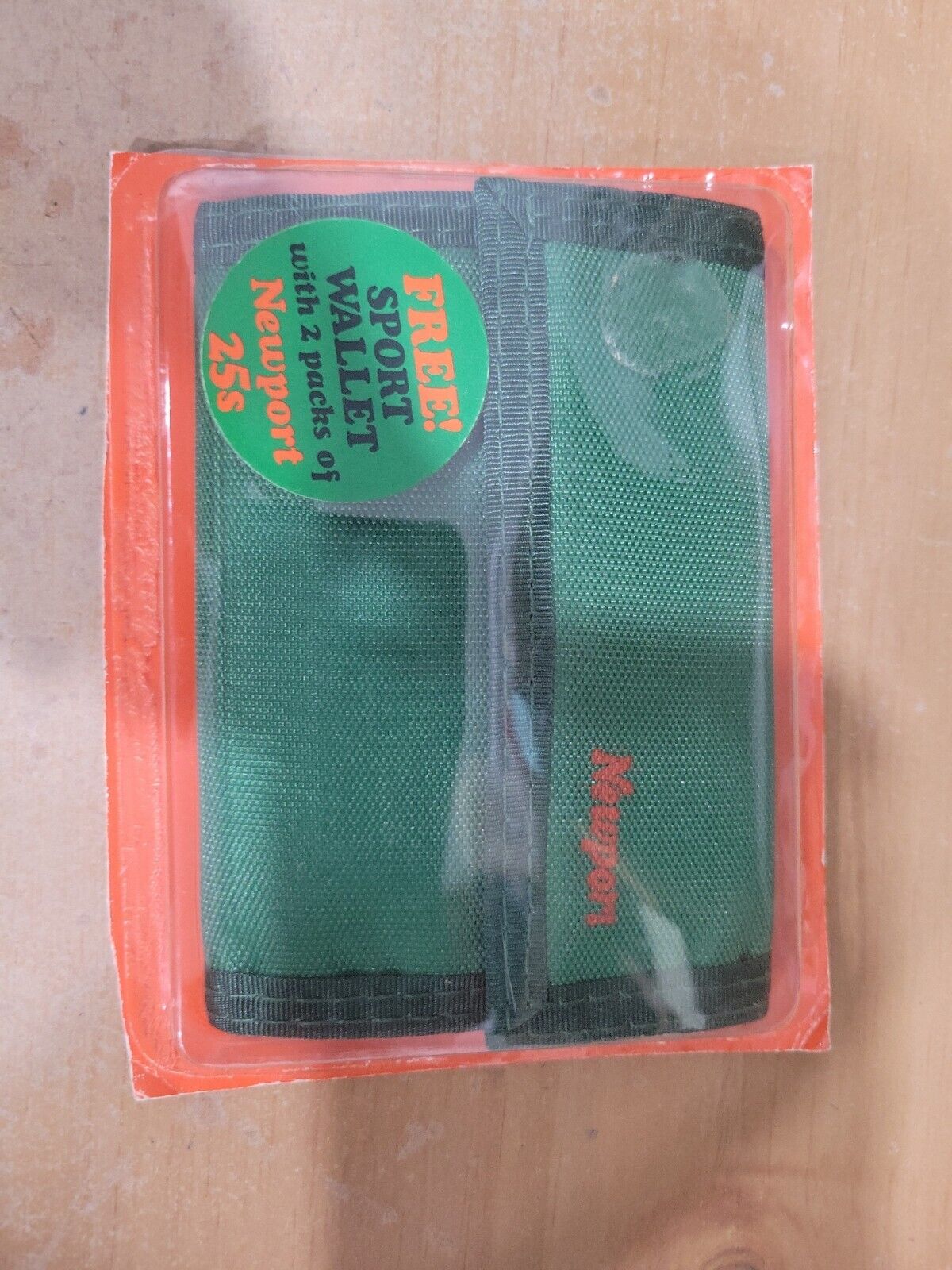 Newport Cigarettes Green Wallet New In Package N.O.S.