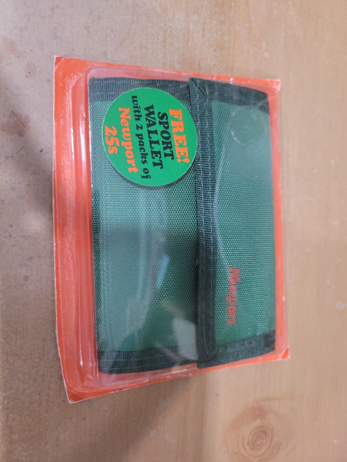 Newport Cigarettes Green Wallet New In Package N.O.S.